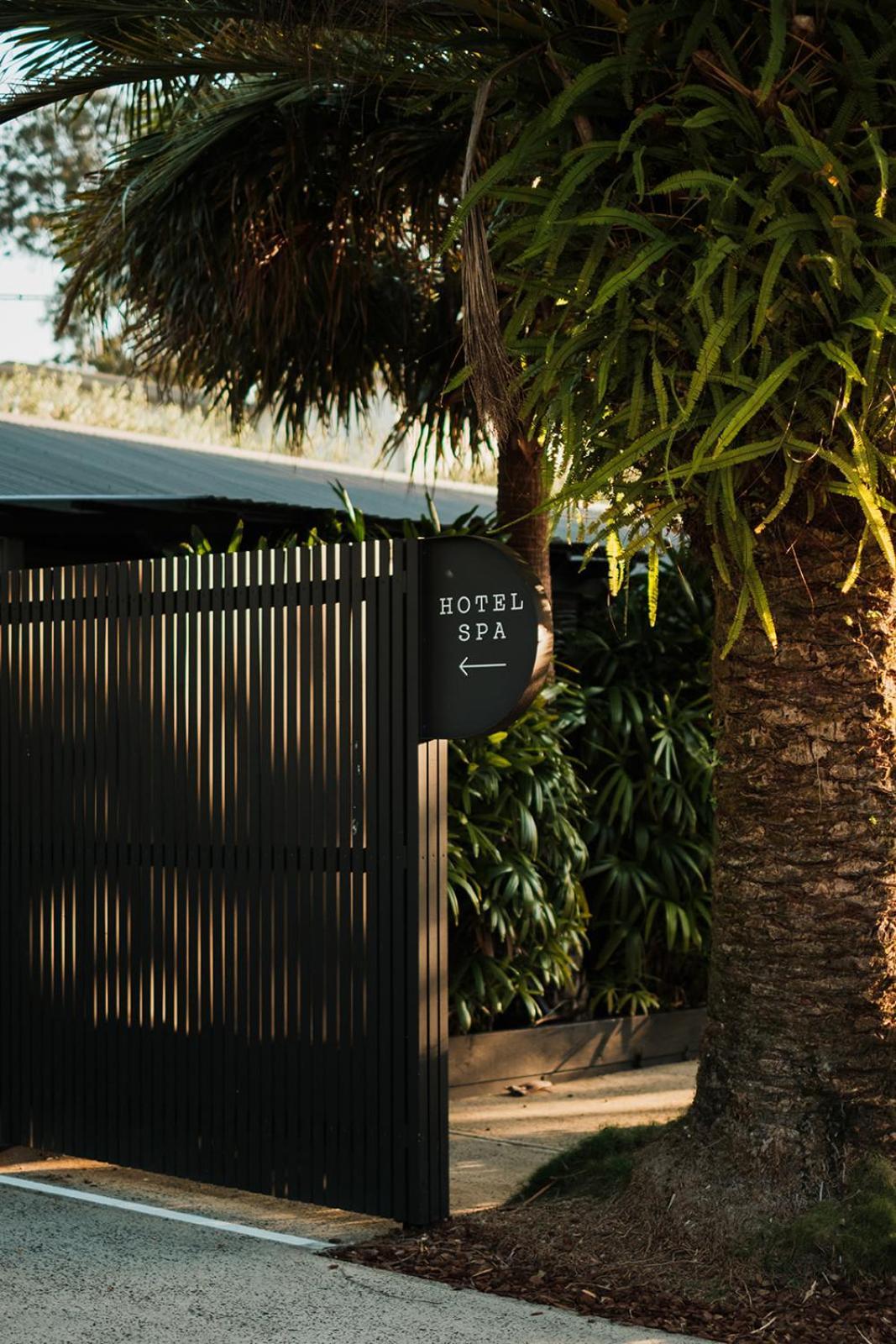 Hotel The Bower Byron Bay Extérieur photo